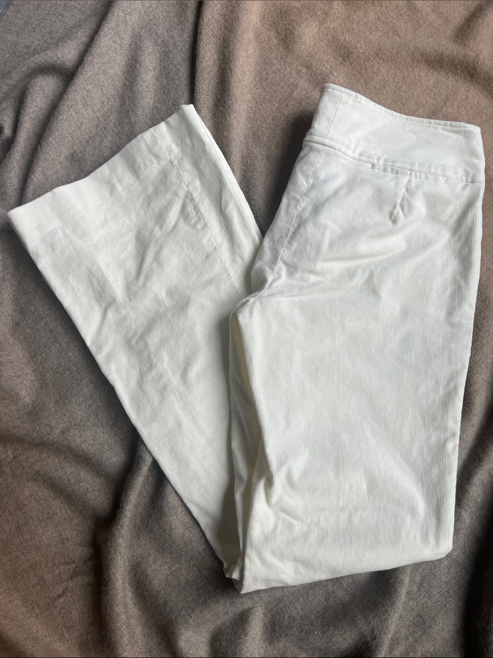 Jacob White Corduroy Flare Pants Size 5/6